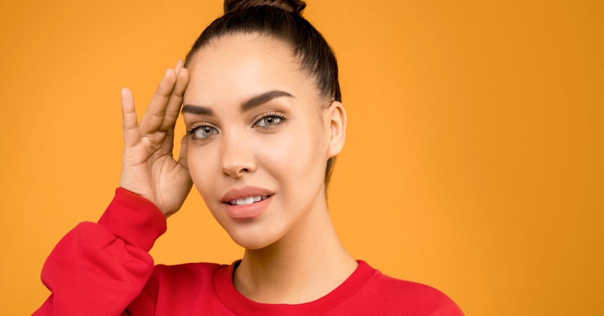 Baby hair indomptables ? Astuces simples pour les apprivoiser et sublimer ta coiffure