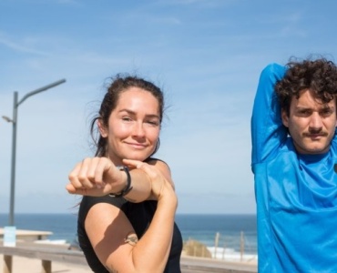 Après la course : 8 étirements essentiels pour récupérer vite et éviter les douleurs