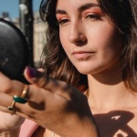 Comment obtenir un teint frais et rosé : le secret d’un blush au rendu ultra naturel