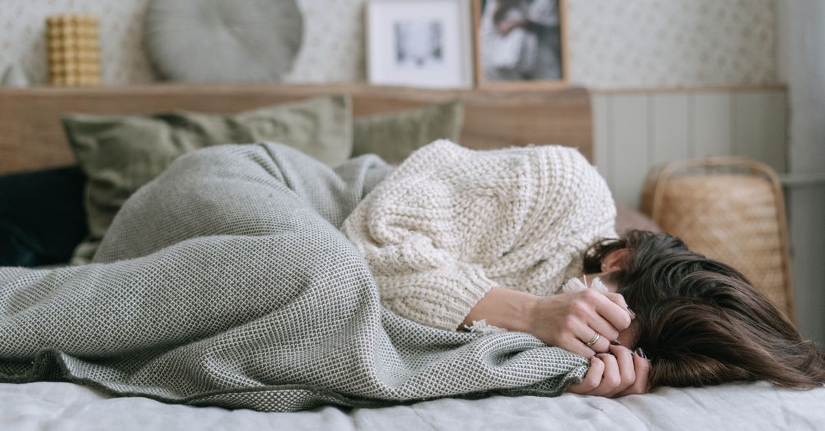 Quand les hormones jouent sur l’humeur : comprendre le lien entre anxiété et cycle menstruel