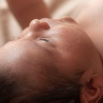 Fièvre chez le nouveau-né : quand faut-il vraiment s’inquiéter ?