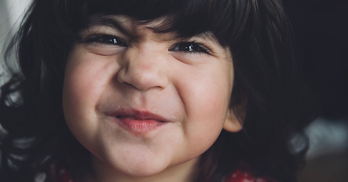 Aider les enfants à comprendre leurs émotions : astuces ludiques et mots simples