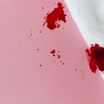 Petites pertes avant les règles : causes possibles, signes à surveiller et quand consulter