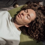 Respirez en 60 secondes : la méthode express pour apaiser le stress au quotidien