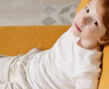 Respecter le corps de l’enfant : guider son intimité avec douceur et confiance